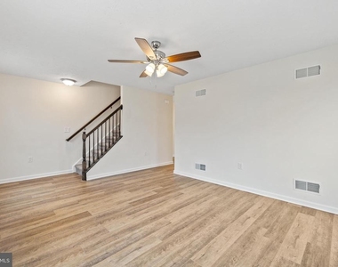 2802 Pinewood Ln - Photo Thumbnail 12