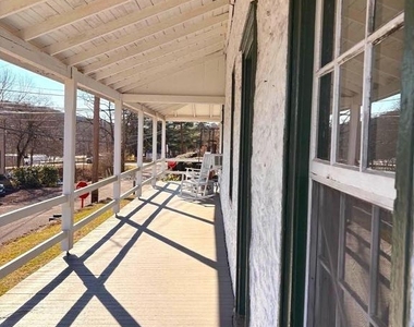 3380 Coventryville Road - Photo Thumbnail 4