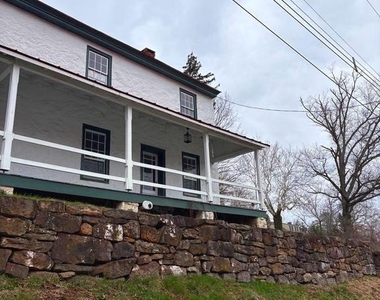 3380 Coventryville Road - Photo Thumbnail 1
