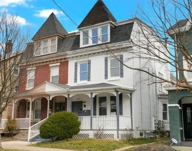 413 Gay Street - Photo Thumbnail 8