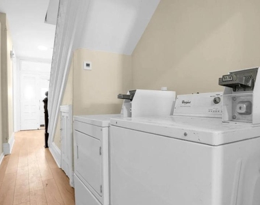 413 Gay Street - Photo Thumbnail 7