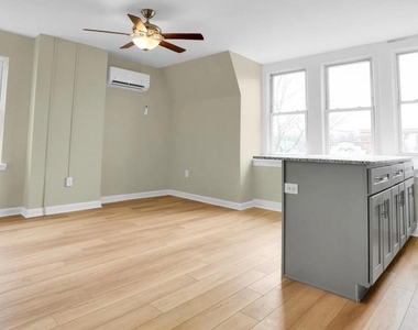 413 Gay Street - Photo Thumbnail 4