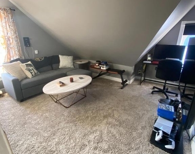 130 E Marshall Avenue - Photo Thumbnail 18
