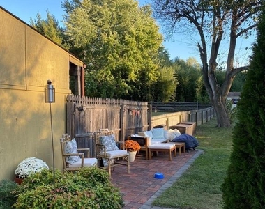 130 E Marshall Avenue - Photo Thumbnail 5