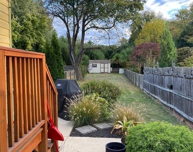 130 E Marshall Avenue - Photo Thumbnail 1