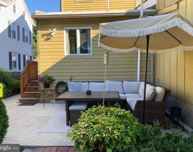 130 E Marshall Avenue - Photo Thumbnail 2