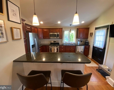 130 E Marshall Avenue - Photo Thumbnail 13
