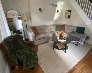 130 E Marshall Avenue - Photo Thumbnail 7