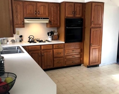 104 Fairview Drive - Photo Thumbnail 9