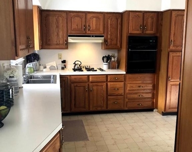 104 Fairview Drive - Photo Thumbnail 8
