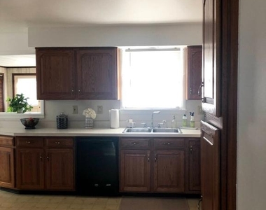 104 Fairview Drive - Photo Thumbnail 7