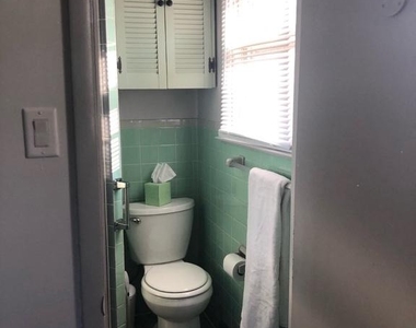 104 Fairview Drive - Photo Thumbnail 2