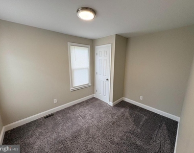 806 High Street - Photo Thumbnail 6