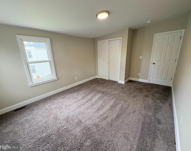 806 High Street - Photo Thumbnail 3