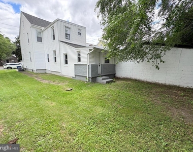 806 High Street - Photo Thumbnail 10