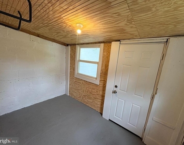 806 High Street - Photo Thumbnail 12