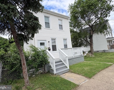 806 High Street - Photo Thumbnail 8