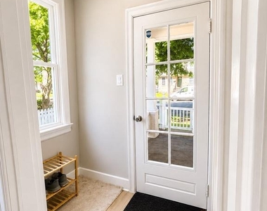 909 Corbett Street - Photo Thumbnail 5