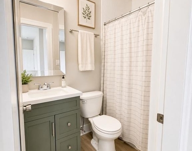 909 Corbett Street - Photo Thumbnail 24