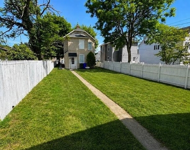 909 Corbett Street - Photo Thumbnail 25