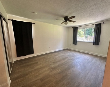 3831 Hamilton Street - Photo Thumbnail 4
