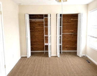 11240 Kettering Place - Photo Thumbnail 14