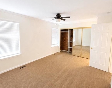 11240 Kettering Place - Photo Thumbnail 17