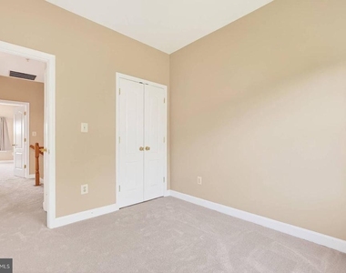23312 Brewers Tavern Way - Photo Thumbnail 22