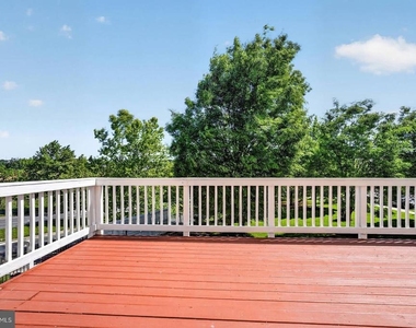 23312 Brewers Tavern Way - Photo Thumbnail 12