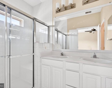 23312 Brewers Tavern Way - Photo Thumbnail 16