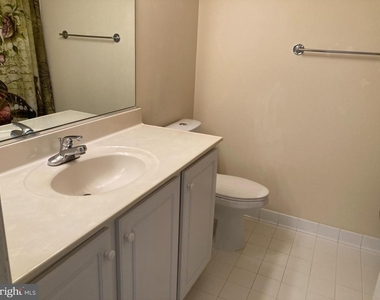 9407 Blackwell Road - Photo Thumbnail 18