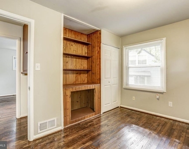 517 Calvin Lane - Photo Thumbnail 7