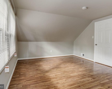 517 Calvin Lane - Photo Thumbnail 12