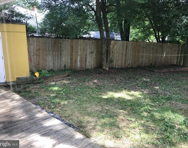 517 Calvin Lane - Photo Thumbnail 21