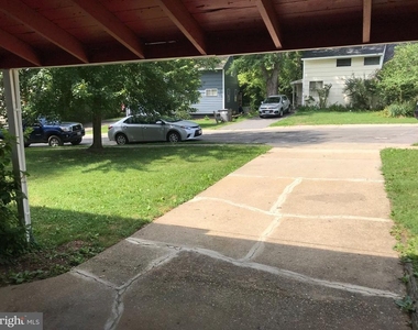 517 Calvin Lane - Photo Thumbnail 25