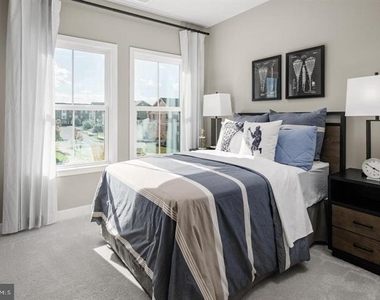 9011 Amelung Street - Photo Thumbnail 15