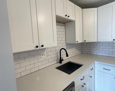 2137 Wainwright Court - Photo Thumbnail 18