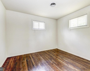 103 Wilgate Road - Photo Thumbnail 11