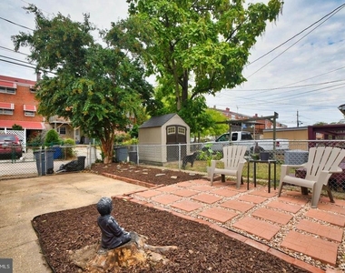 1130 Linden Avenue - Photo Thumbnail 23
