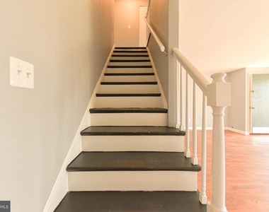 1130 Linden Avenue - Photo Thumbnail 8