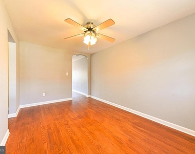 1130 Linden Avenue - Photo Thumbnail 5