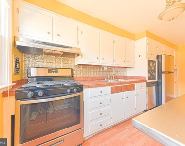 1130 Linden Avenue - Photo Thumbnail 7