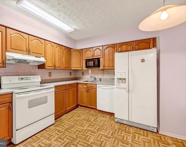 9 Rachel Court - Photo Thumbnail 2