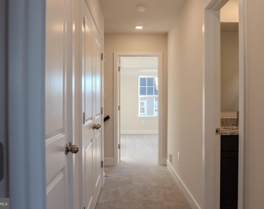 7606 River Reach Rd - Photo Thumbnail 32