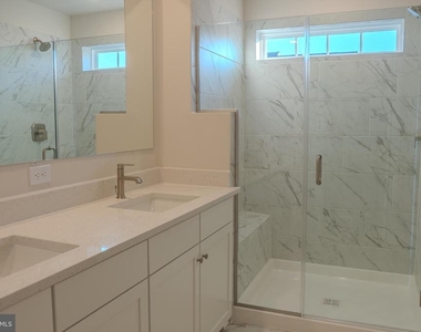 7606 River Reach Rd - Photo Thumbnail 26