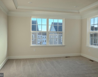 7606 River Reach Rd - Photo Thumbnail 29