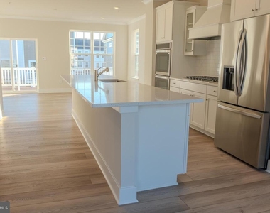 7606 River Reach Rd - Photo Thumbnail 7