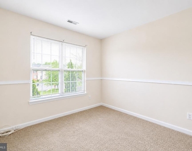 638 Villager Circle - Photo Thumbnail 21