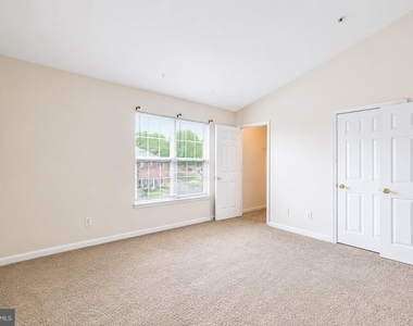 638 Villager Circle - Photo Thumbnail 18