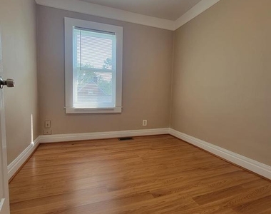 6612 Birchwood Avenue - Photo Thumbnail 17